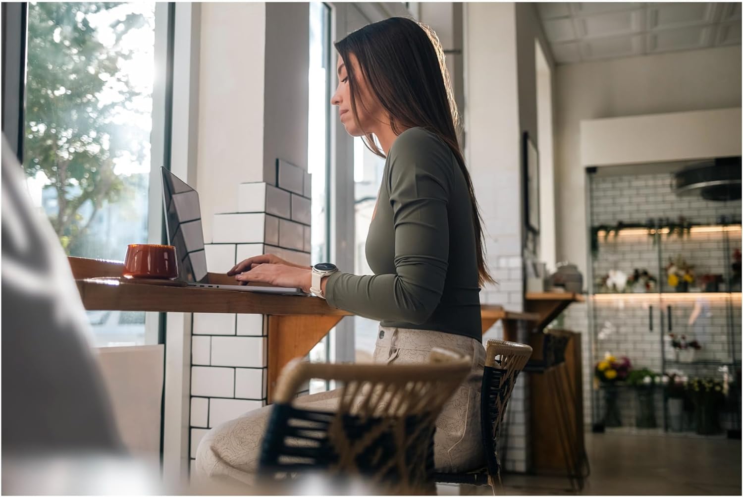 Garmin vívoactive® 6, Health and Fitness GPS Smartwatch, AMOLED Display, Up to 11 Days of Battery, Slate with Black Band 2 Garmin vívoactive® 6, Health and Fitness GPS Smartwatch, AMOLED Display, Up to 11 Days of Battery, Slate with Black Band - Image 2