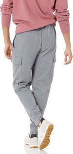 Amazon Essentials Men's Cargo Fleece Jogger Sweatpant with Relaxed Fit - Image 2