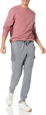 Amazon Essentials Men's Cargo Fleece Jogger Sweatpant with Relaxed Fit - Image 4